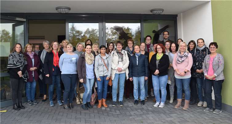 Ein Gruppenbild mit den Ratsfrauen aus dem gesamten Landkreisgebiet mit dem Referenten Matthias Blum nach über vier Stunden intensivem Lernprogramm und vielen Antworten auf die verschiedensten Frauen zur Kommunalpolitischen Arbeit vor Ort.