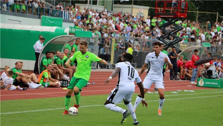 Ein Highlight des Jahres war das DFB-Pokalspiel gegen Arminia Bielefeld.  Fotos: FV Engers