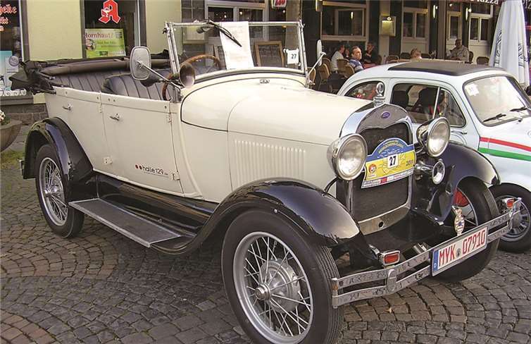 Ein Highlight für die Liebhaber von zwei- und vierrädrigen Oldtimern verspricht die 9. Auflage der Internationalen ADAC Moselschiefer-Classic am Samstag, 7. September, zu werden, die vom AC Mayen und dem Verein Moselschiefer-Straße e. V. präsentiert wird.Privat