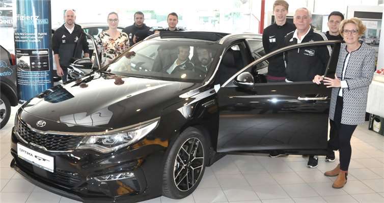 Ein Hingucker: der KIA „Optima Sportswagon“.