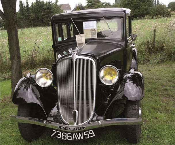 Ein Hingucker war der Renault aus dem Jahre 1933.
