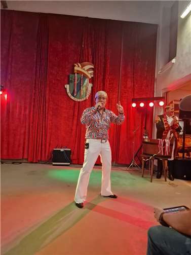 Ein Höhepunkt des Abends war der Auftritt von Schlagergotti.