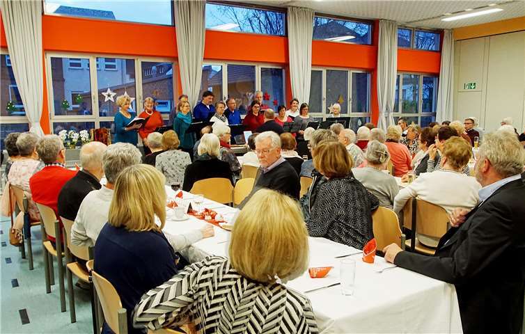 Ein Höhepunkt des Nachmittages war der Auftritt der „Michael-Fischer-Singers“.privat