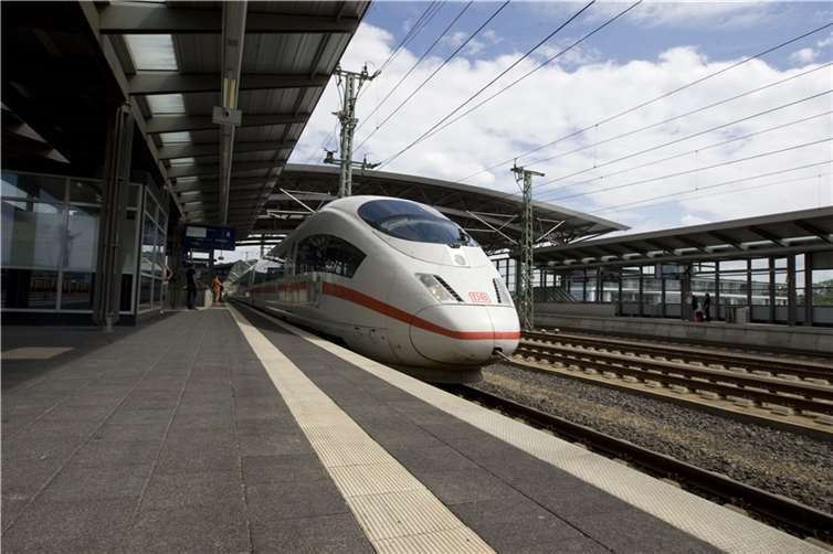 Ein ICE hält am Bahnhof Montabaur. Foto: privat