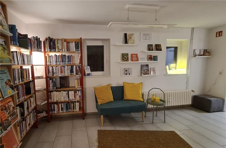 Ein Jahr unter neuer Leitung – Myriam Herbel-Nehring hat mit viel Fingerspitzengefühl der Bücherei St. Kunibert in Heimerzheim eine frische, moderne Note gegeben.