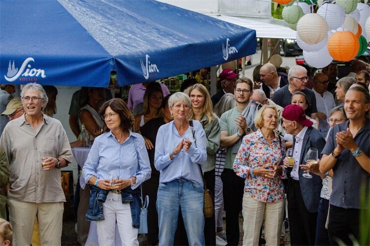 Ein Jubiläum, das verbindet: Mitglieder verschiedener Generationen genossen gemeinsam das Fest auf der Clubanlage