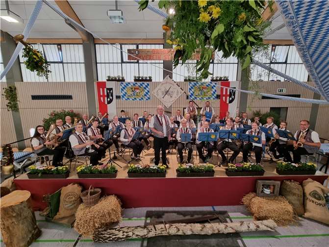 Ein Jubiläumsfest mit vollbesetzter Halle. Quelle: Musikverein St. Sebastian