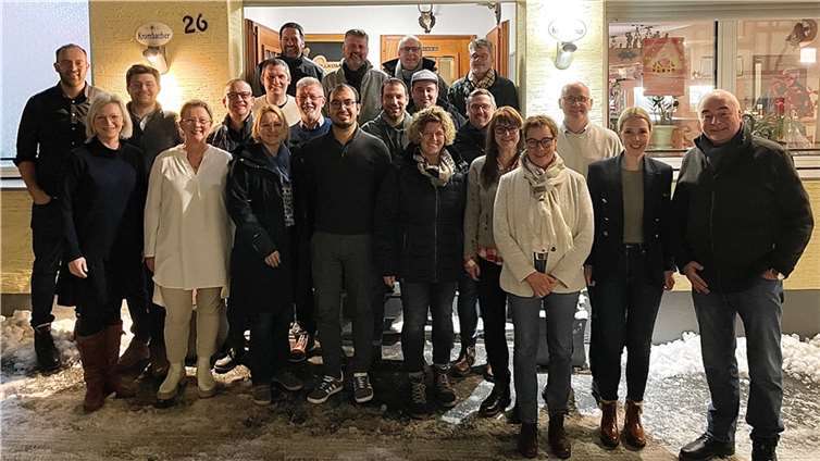 Kandidaten für die Wahl zum Ortsgemeinderat nominiert Ein Kandidatenteam im Alter von 28 bis 76 Jahren wird geboten. Foto: CDU Leubsdorf