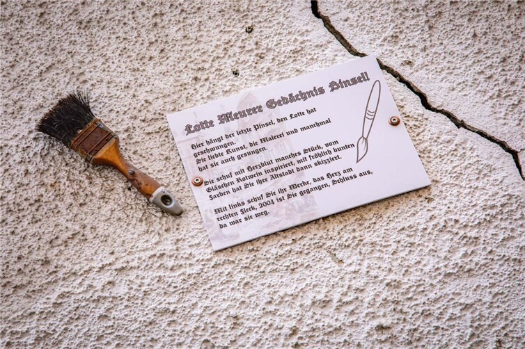 Ein Pinsel von Lotte Meurer in der Gemüsegasse.