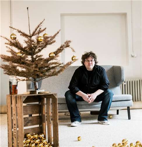 Ein Spezialprogramm zur Adventszeit präsentiert Matthias Reuter. Copyright: Sebastian Moelleken