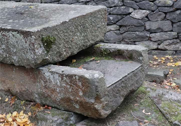 Ein Stück römischer Wasserleitung aus Obermendig – das wohl älteste Exponat auf der Museumslay.