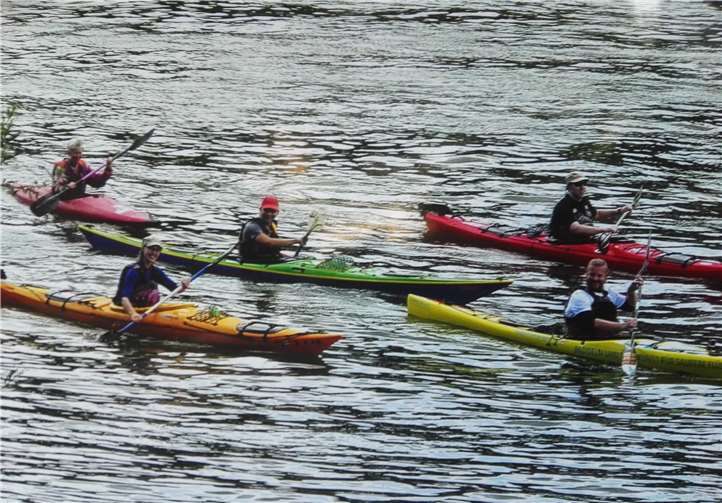 Ein Teil beteiligte sich am Clean-River-Projekt.