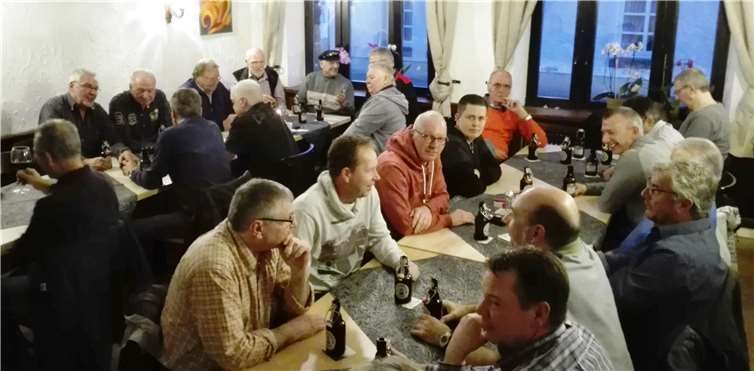 Ein Teil der Flensburger Freunde beim Frühjahrstreffen im Herzog von Nassau.Foto: privat