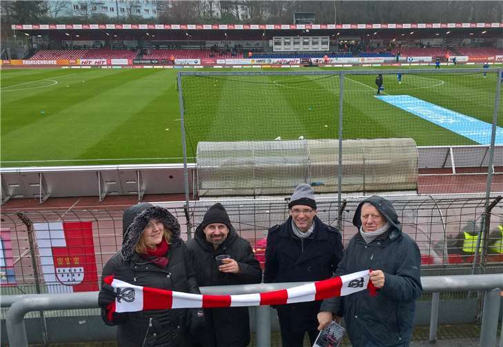 Ein Teil der Gruppe im Stadion von Fortuna Köln.privat