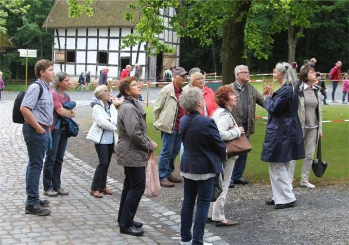 Ein Teil der Gruppe lauschte gespannt der Führung im Museum.