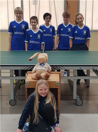 Ein Teil der Mannschaftsspieler des TTC Buschhoven. Privat