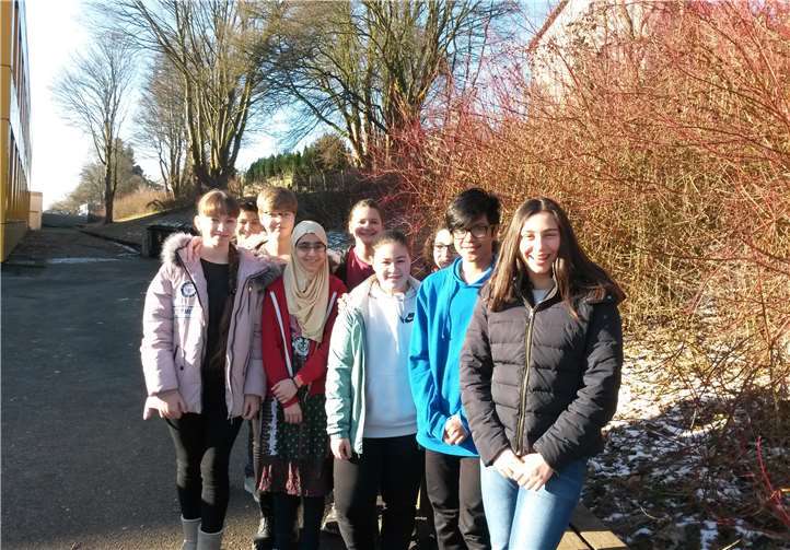 Ein Teil der Schülerinnen und Schüler, die an der Skifahrt teilgenommen haben.
