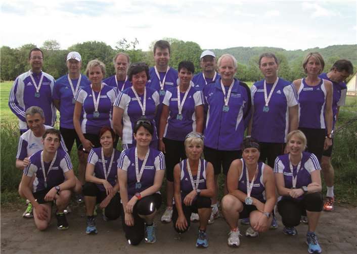 Ein Teil der Teilnehmer der LG Laacher See beim Mittelrhein-Marathon. Privat