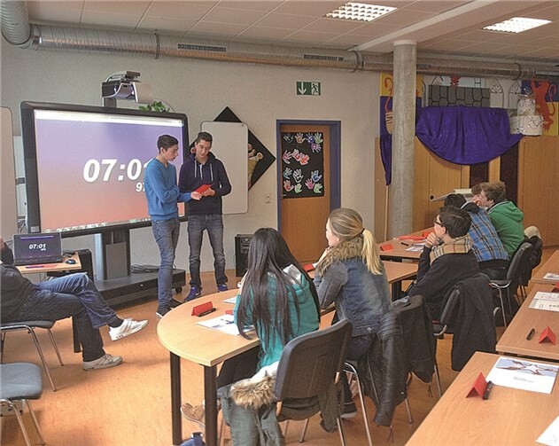 Ein Testtag im Assessment Center als Vorbereitung für ihre zukünftige Berufswahl. privat