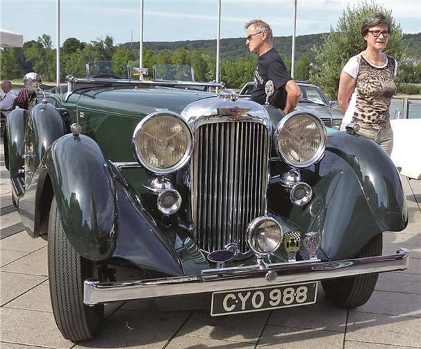 Ein Traum aus Lack, Chrom und Leder ist dieser Lagonda, das wohl wertvollste Exponat des Oldtimer-Treffens.