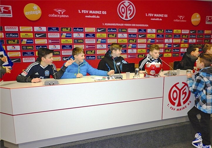Ein Traum - einmal als Profi bei einer Pressekonferenz zu sitzen.