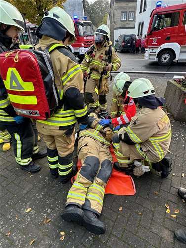 Ein Übungsziel war die Menschenrettung im Zusammenspiel Feuerwehr und DRK.