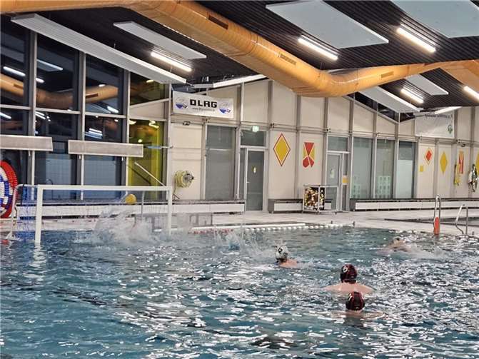 Ein Wasserball-Match mit deutlichen Fortschritten: der SC Poseidon trat stärker auf. Quelle: SC Poseidon