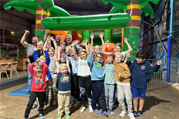 Ein abwechslungsreicher Nachmittag voller Klettern, Rutschen, Spielen und gemeinsamer Erlebnisse wartete auf die Kinder.Foto: Yvonne Luxemburger
