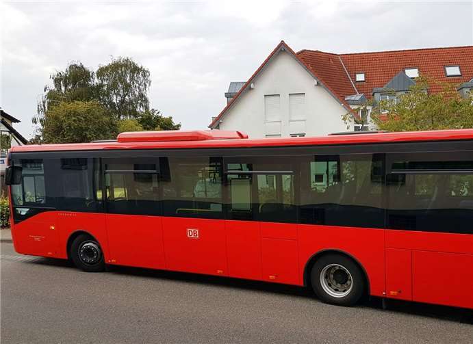 Ein alltägliches Bild: Buslinie 841 ohne Fahrgäste auf der Fahrt durch Oedingen. privat