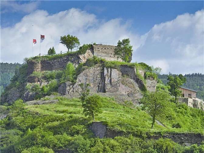 Ein architektonisches Glanzstück im Ahrtal: Die Saffenburg.Foto: privat