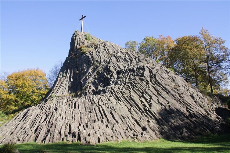 Ein bedeutender Erfolg für die Tourismusregion im Westerwald: Der Druidensteig wurde vom Wandermagazin zum „Deutschlands schönster Wanderweg 2026“ gekürt. 