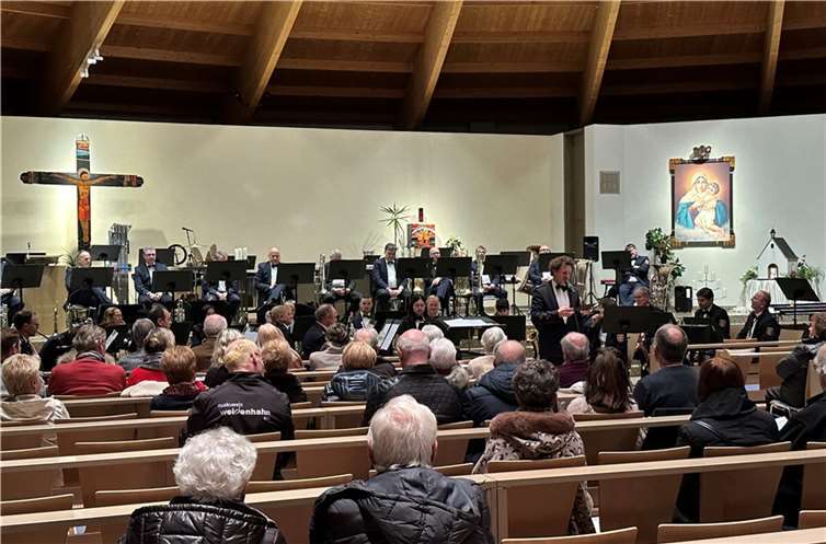 Ein beeindruckendes Benefizkonzert der vier Lions Clubs aus Koblenz und Vallendar und des Landespolizeiorchester Rheinland-Pfalz, fand in Vallendar statt. Foto: privat