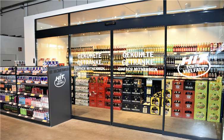 Ein begehbarer Kühlschrank sorgt für gekühlte Getränke.Fotos: Eich