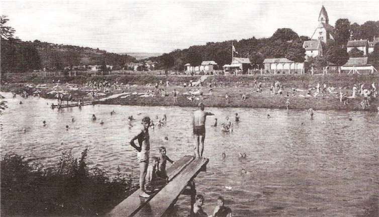 Ein beliebter Treffpukt im Sommer, das Strandbad in Niederbieber. VNB Archiv