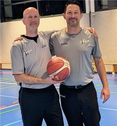 Ein beruhigendes und erfolgreiches Schiri-Gespann, U. Weinbrenner und I. Salido.Foto: BBV