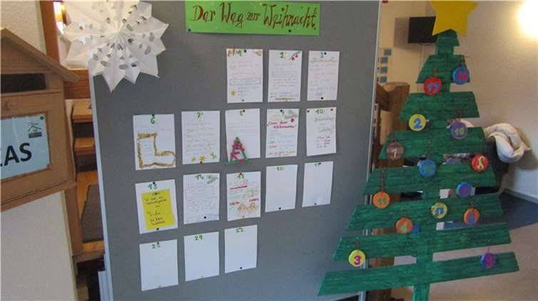 Ein besonderer Adventskalender ist im Fuchsbau zu finden. Fotos: privat