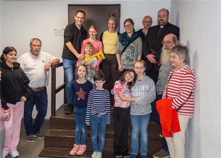 Ein besonderer Moment der Feier war die symbolische Schlüsselübergabe an die Kinder und JugendlichenFoto: privat