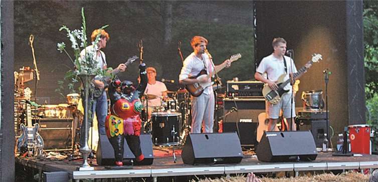 Ein bunt gemischtes Live-Musikprogramm begeisterte an allen Tagen.