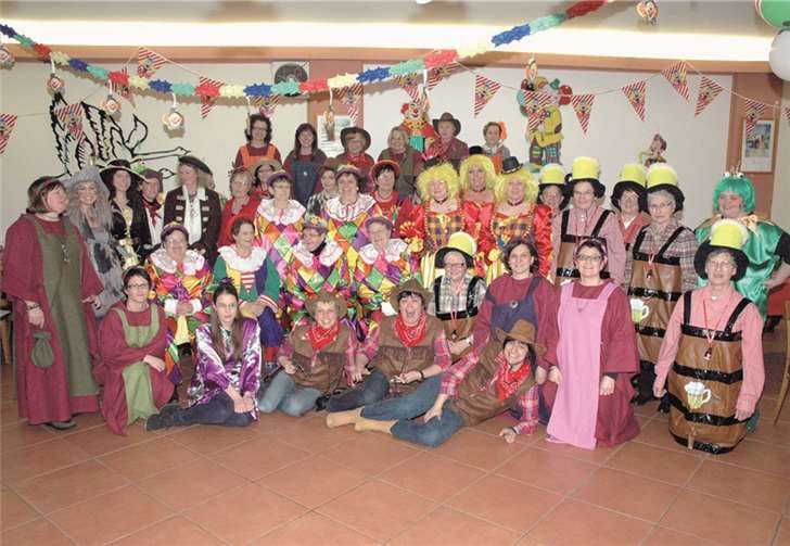 Ein bunter Möhnensaal in Kesseling.  UM