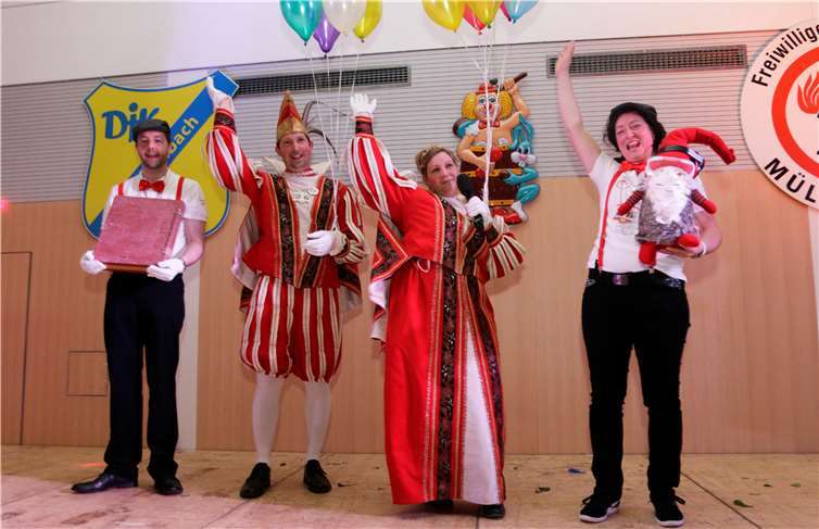 Ein dreifaches Alaaf auf die neuen närrischen Herrscher.