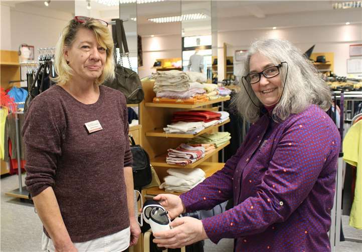 Ein eingespieltes Team, zu dem 20 ehrenamtliche Mitarbeiter gehören, ermöglicht die durchgehenden Öffnungszeiten von montags bis samstags.