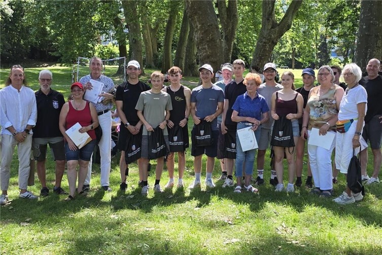 Ein emotionaler Höhepunkt: Ehrungen für besonderes Vereinsengagement, langjährige Mitgliedschaften und sportliche Leistungen