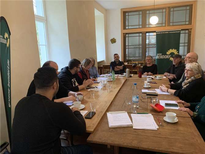 Ein erster Schwerpunkt der Diskussion war die Auseinandersetzung mit der Pressearbeit des Ortsverbandes.  Foto: privat