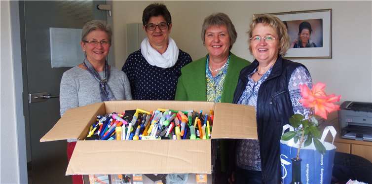 Ein erstes Paket mit Stiften konnte versandt werden.Privat