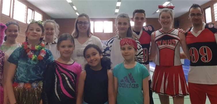 Ein etwas anderes Training - bunt verkleidet trainierten die Kids des Turnvereins Vallendar. Foto: privat