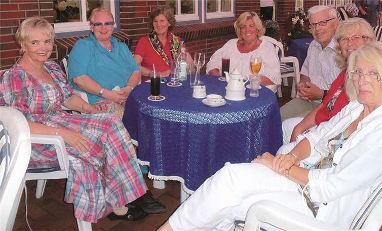 Ein feines Abendbuffet erwartete die Reisenden.