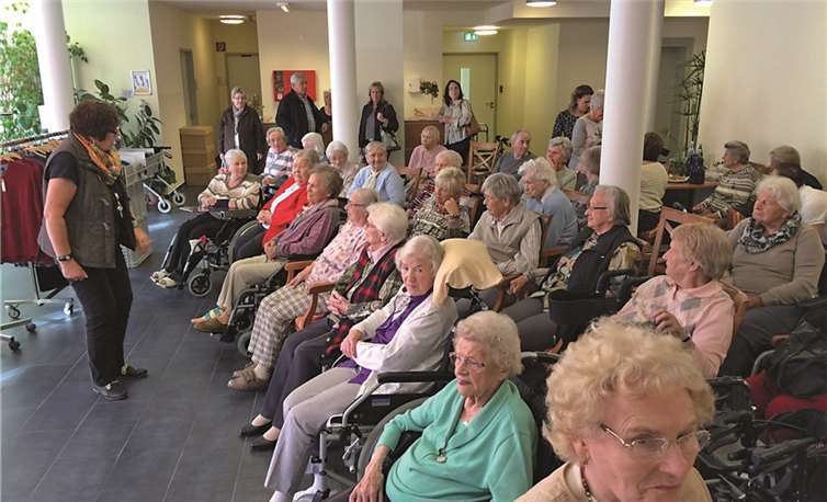 Ein ganz besonderes Erlebnis für die Bewohner, eine Modeschau im Haus.Privat