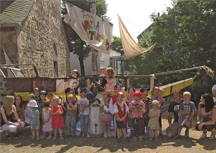 Ein gelungener Auftakt des Piraten-Sommerfestes war der Auftritt der Kinder. Privat