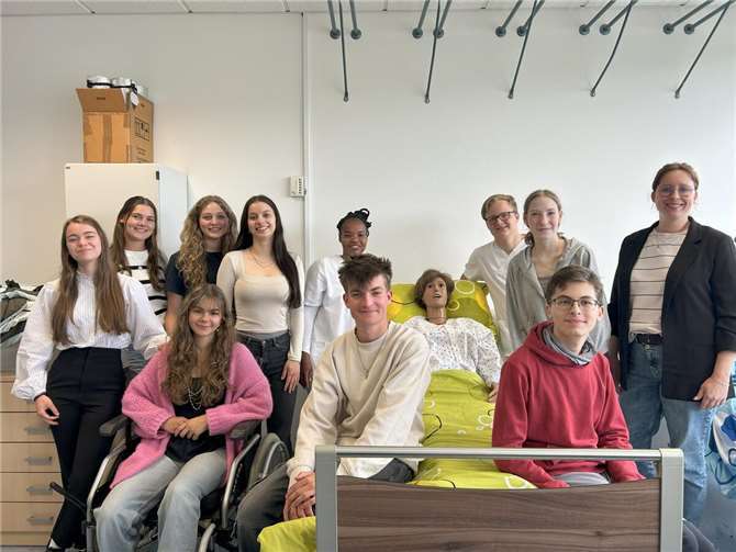 Ein gelungener Praxistag an der Fachoberschule Gesundheit und Soziales der Hocheifelschule gemeinsam mit der Sozialstation Adenau-Altenahr.Foto: privat
