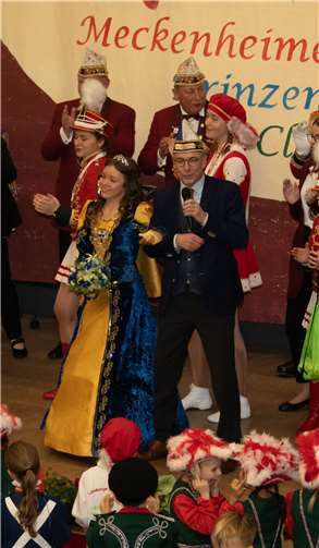 Ein gemeinsamer Tanz zum Beginn der Session.